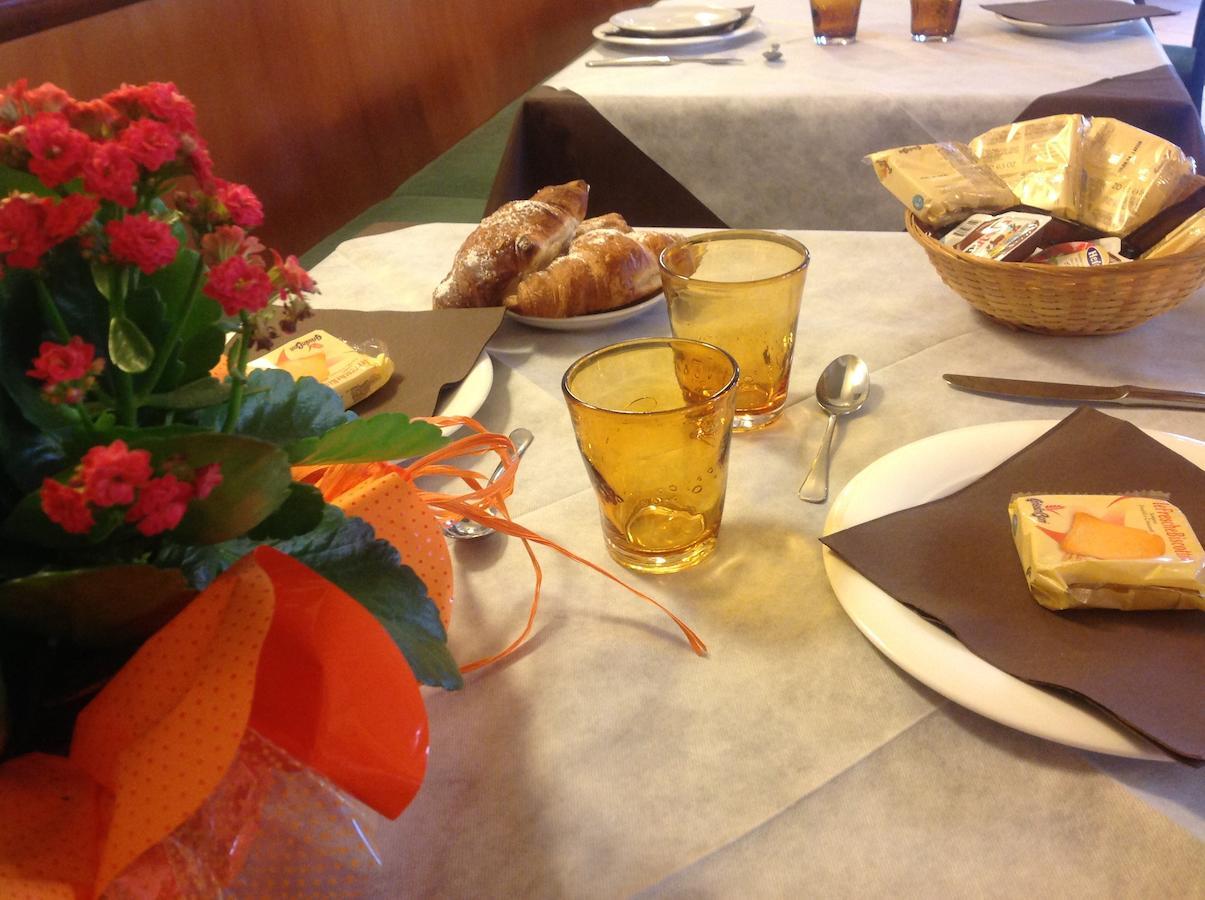 Hotel Trattoria Contini Sorbolo Экстерьер фото